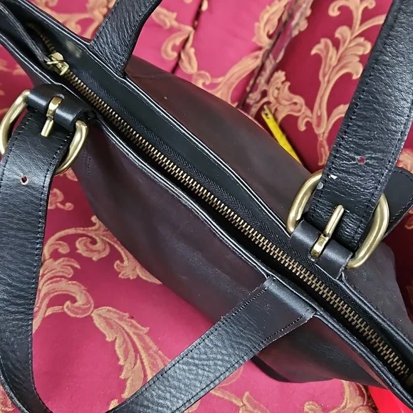 Tannery West Soft Black Leather Bag - Picture 9 of 12